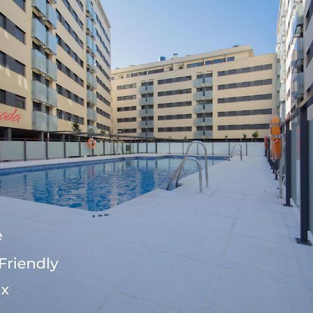 Enjoygranada Arabial 5A - Pool & Free Parking Appartement Buitenkant foto