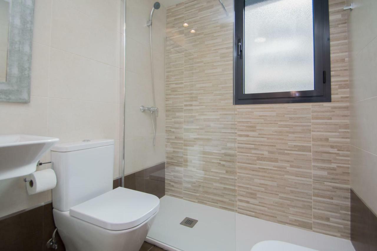 Enjoygranada Arabial 5A - Pool & Free Parking Appartement Buitenkant foto