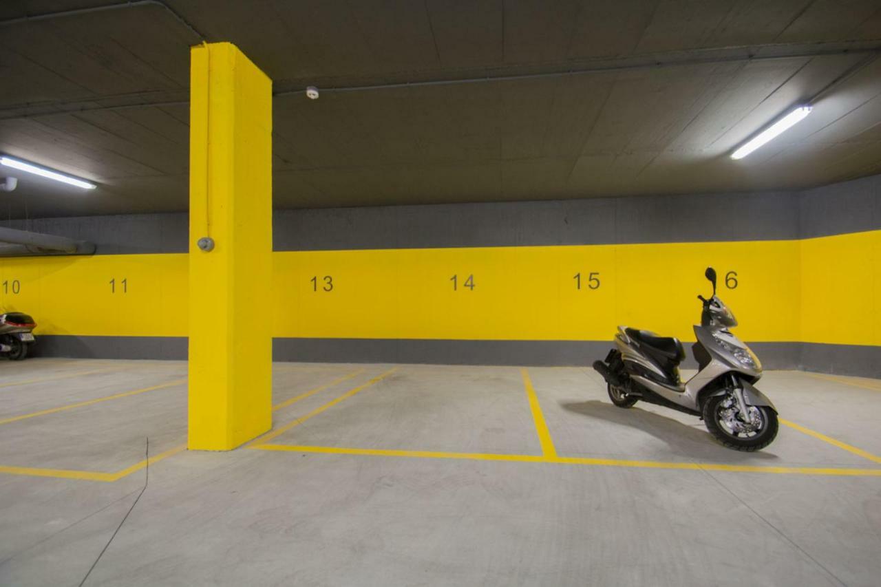 Enjoygranada Arabial 5A - Pool & Free Parking Appartement Buitenkant foto