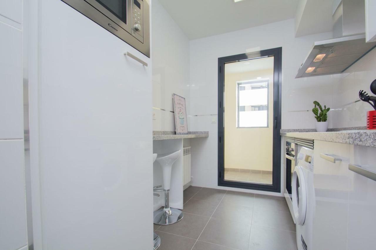 Enjoygranada Arabial 5A - Pool & Free Parking Appartement Buitenkant foto