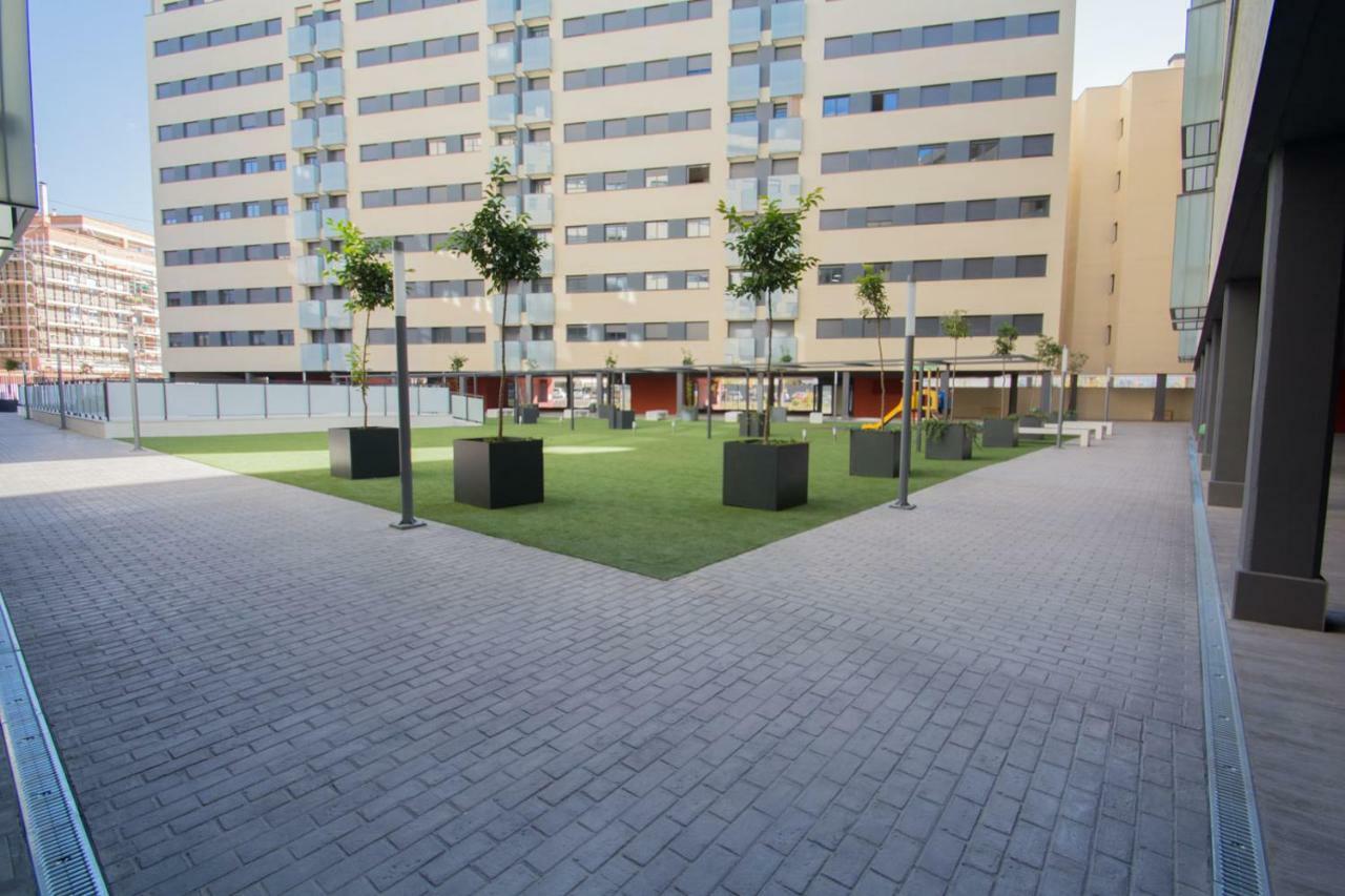 Enjoygranada Arabial 5A - Pool & Free Parking Appartement Buitenkant foto