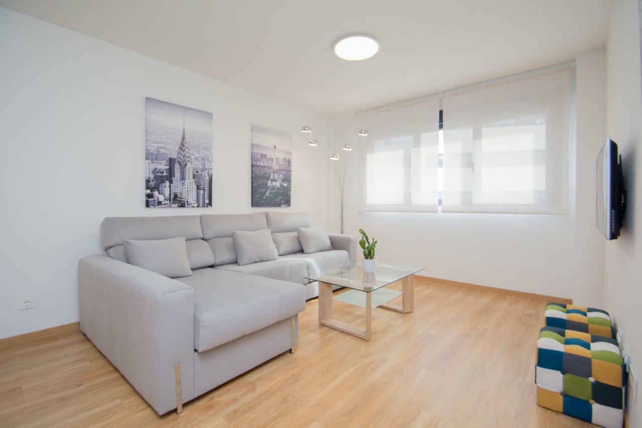 Enjoygranada Arabial 5A - Pool & Free Parking Appartement Buitenkant foto