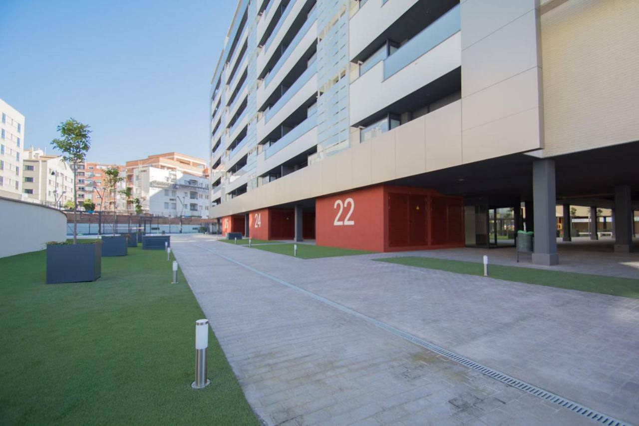 Enjoygranada Arabial 5A - Pool & Free Parking Appartement Buitenkant foto