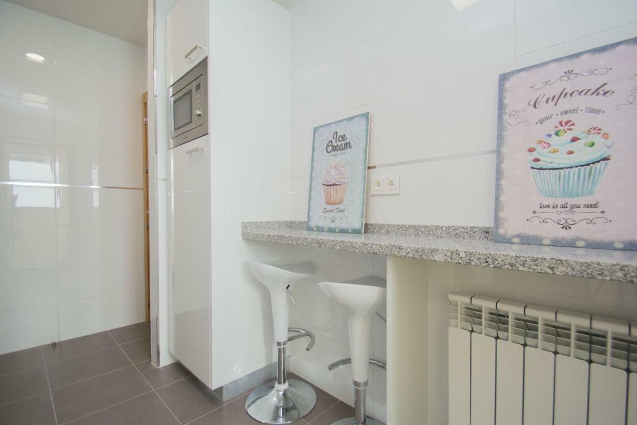 Enjoygranada Arabial 5A - Pool & Free Parking Appartement Buitenkant foto